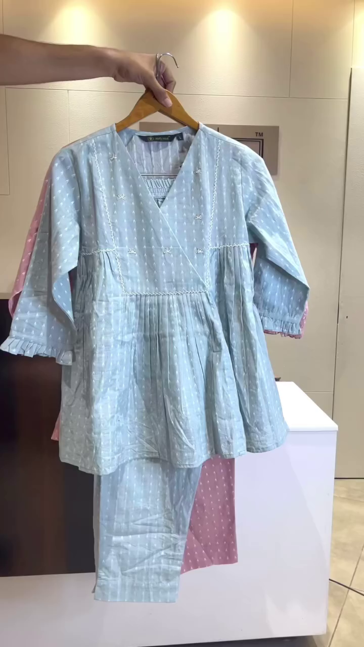 Charming V-Neck Embroidered Cotton Tunic Set
